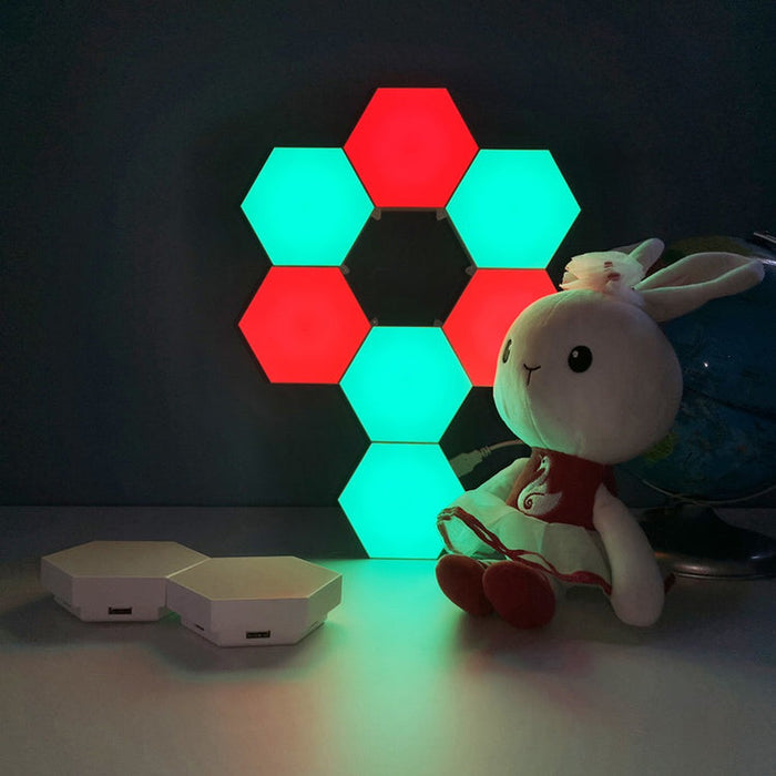 Lampes hexagonales LED tactiles et modulables