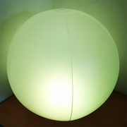 Boules solaires gonflables RVB multicolores