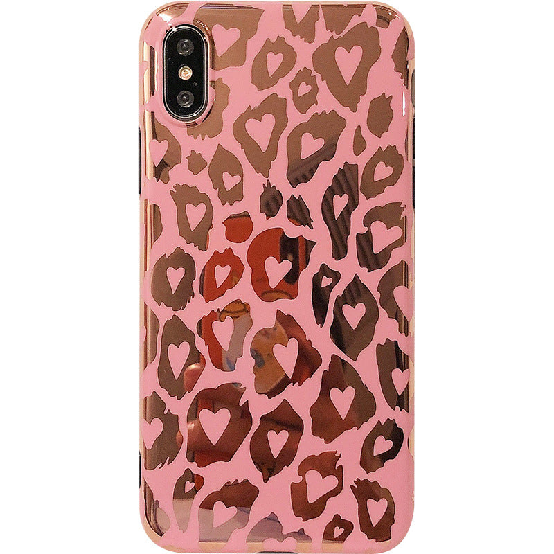 Coque iPhone avec coeurs, effet miroir